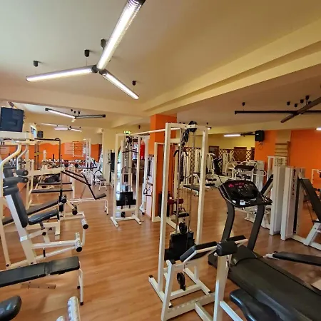 Indipendente Con Parcheggio Privato Servizio Palestra